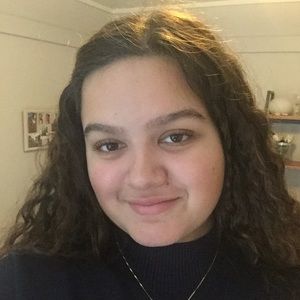 Meet your Posher, Nadia